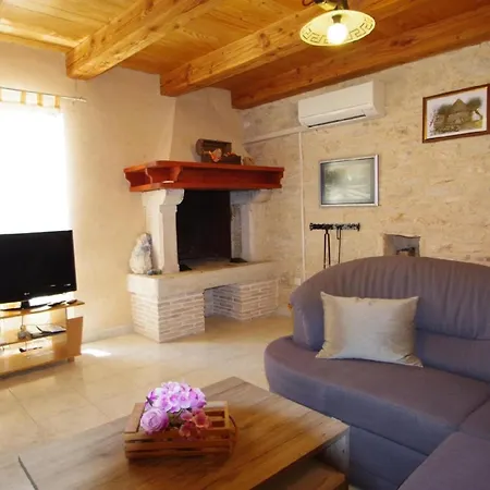Holiday home In Mit Terrasse Und Grill *